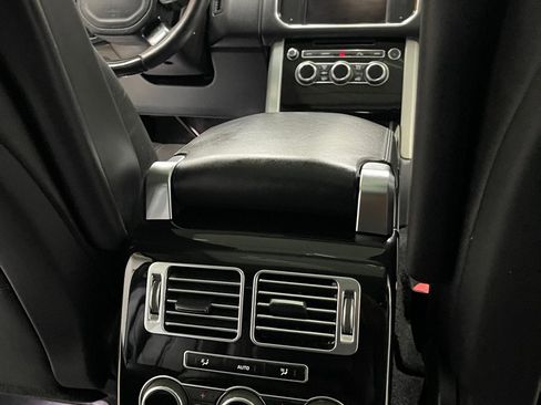 Used 2013 Land Rover Range Rover HSE image 27