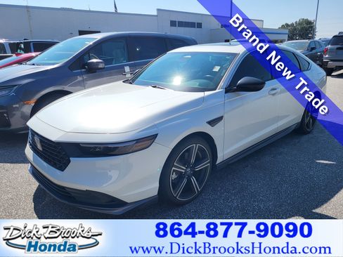 Used 2023 Honda Accord Sport image 1