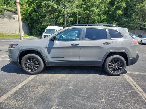 Used 2023 Jeep Cherokee Altitude Lux AWD/4WD image 27
