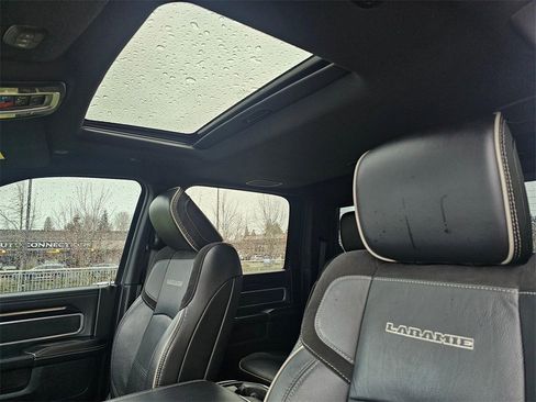 Used 2023 RAM 3500 Laramie w/ Night Edition image 24