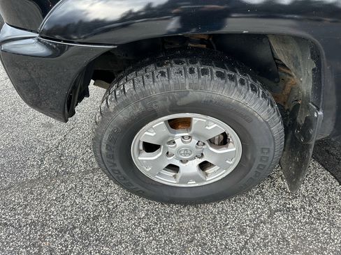 Used 2013 Toyota Tacoma 4x4 Double Cab image 12