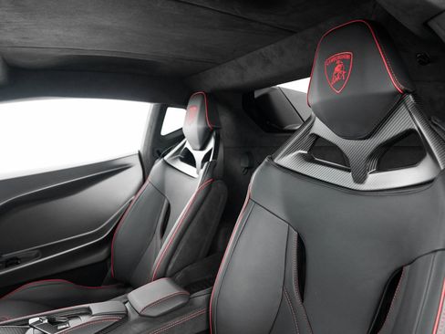 Used 2026 Lamborghini Temerario AWD/4WD image 17