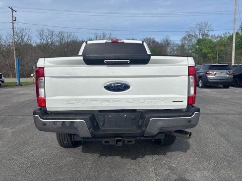 Used 2017 Ford F250 XLT w/ XLT Premium Package AWD/4WD image 8