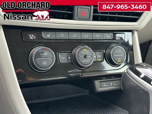 Used 2023 Volkswagen Jetta SE image 13