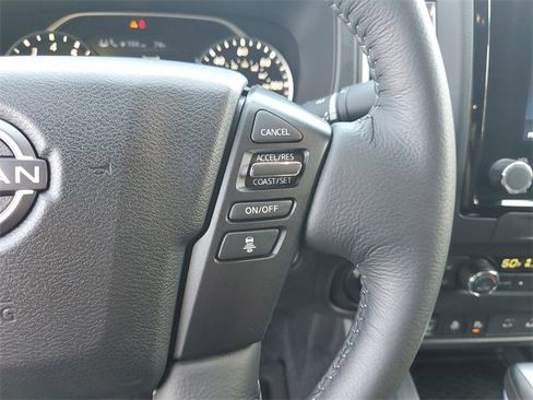 Used 2024 Nissan Frontier SL w/ Technology Package image 19