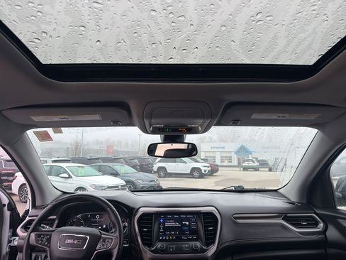 Used 2022 GMC Acadia AT4 w/ Technology Package AWD/4WD image 29