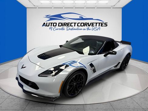 Used 2018 Chevrolet Corvette Grand Sport w/ Carbon 65 Edition RWD image 27