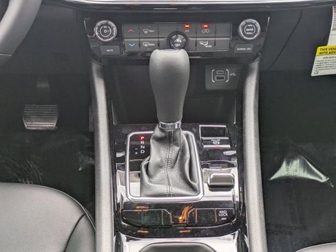 New 2026 Jeep Compass Latitude image 17