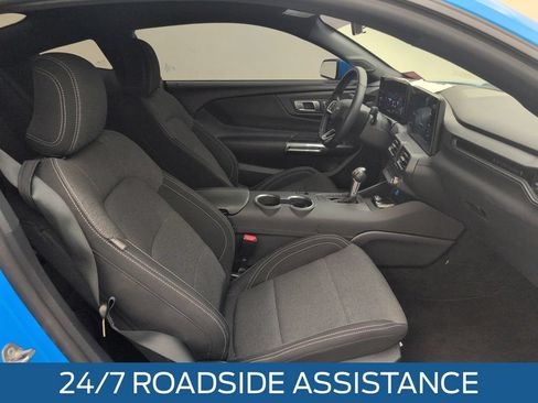 Used 2025 Ford Mustang Coupe RWD image 15