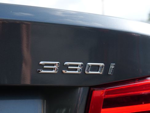 Used 2017 BMW 330i Sedan image 62