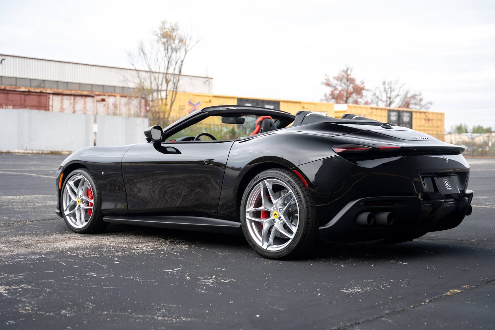 Used 2025 Ferrari Roma Spider RWD image 6