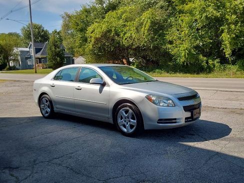 Used 2009 Chevrolet Malibu LT w/ Premium Mat Package image 5