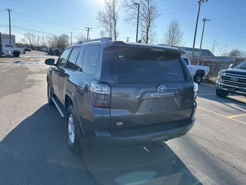 Used 2016 Toyota 4Runner SR5 image 19