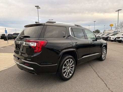 Used 2022 GMC Acadia Denali w/ Denali Ultimate Package image 3