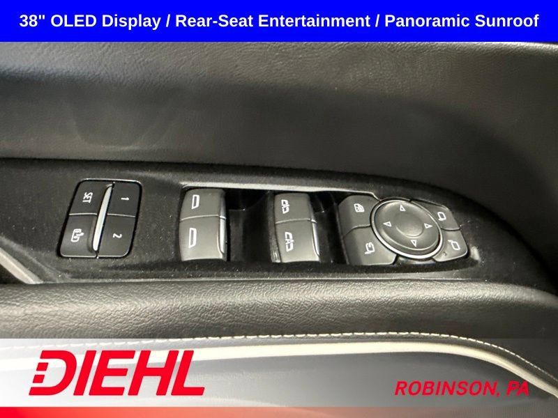 Used 2023 Cadillac Escalade ESV Premium Luxury AWD/4WD image 29