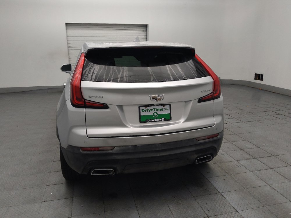 Used 2020 Cadillac XT4 Luxury w/ Cold Weather Package FWD image 6