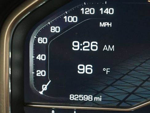 Used 2023 GMC Sierra 1500 Denali w/ Technology Package AWD/4WD image 4