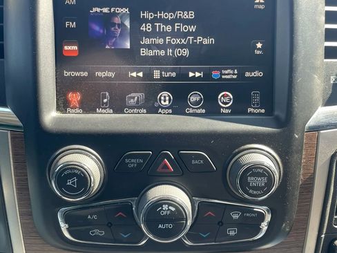 Used 2017 RAM 1500 Laramie w/ Convenience Group image 10