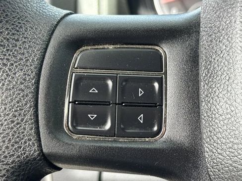 Used 2013 RAM 1500 Express RWD image 39