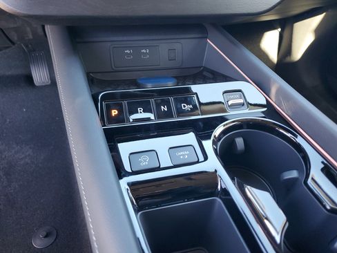 New 2026 Nissan Murano Platinum image 17