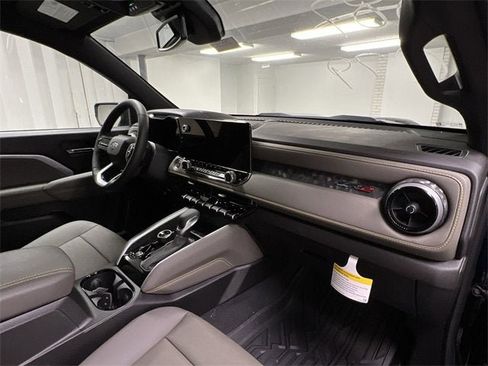 New 2025 Chevrolet Colorado ZR2 w/ Technology Package image 29