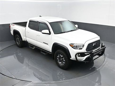 Used 2019 Toyota Tacoma TRD Off-Road image 18