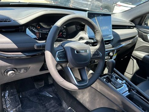 New 2026 Jeep Compass Latitude AWD/4WD image 19