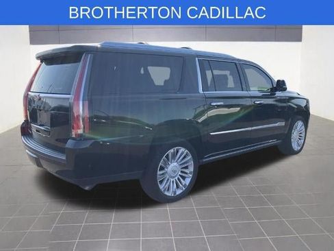 Used 2017 Cadillac Escalade ESV Platinum AWD/4WD image 8