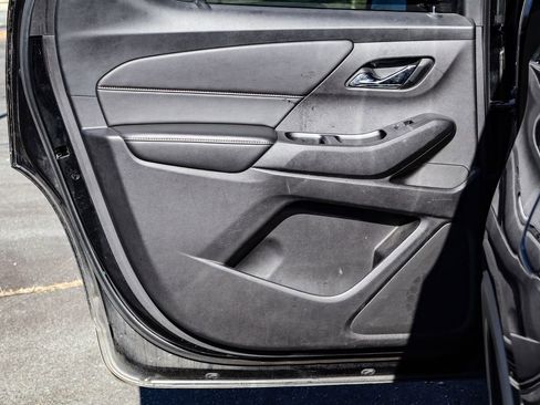 Used 2019 Chevrolet Traverse LT image 39