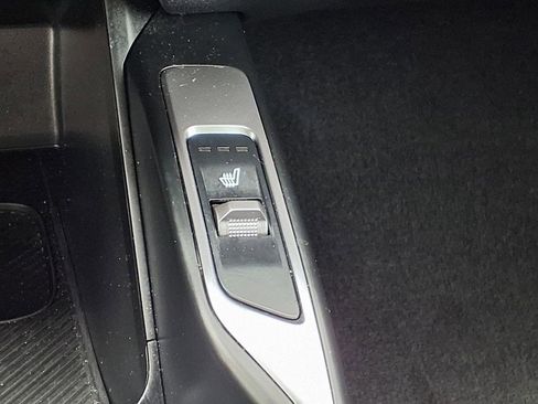 Certified 2025 Kia Sorento S FWD image 16