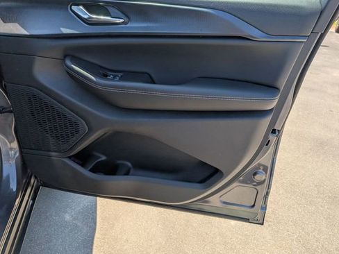 New 2026 Jeep Grand Cherokee L Laredo RWD image 31