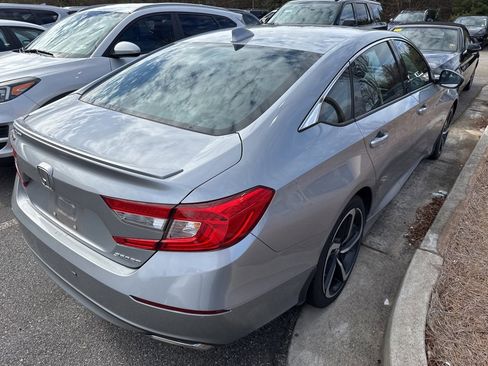 Used 2019 Honda Accord Sport image 5