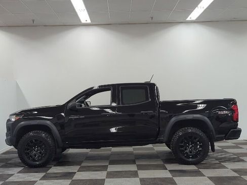 Used 2023 Chevrolet Colorado Trail Boss w/ Advanced Trailering Package AWD/4WD image 4