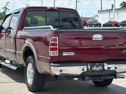 Used 2006 Ford F250 Lariat RWD image 4