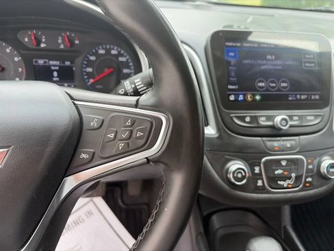 Used 2024 Chevrolet Malibu RS FWD image 17