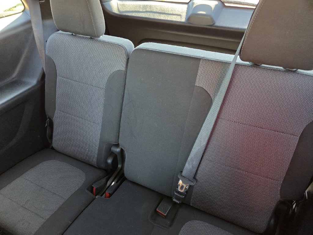 Used 2023 Chevrolet Traverse LT FWD image 18