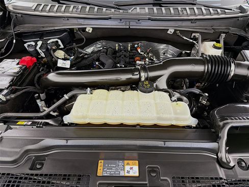 Used 2025 Ford Expedition Max Active image 32