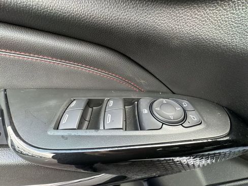 New 2026 Chevrolet Trax RS w/ Sunroof Package FWD image 13