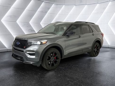 Used 2022 Ford Explorer ST w/ Equipment Group 401A AWD/4WD image 3
