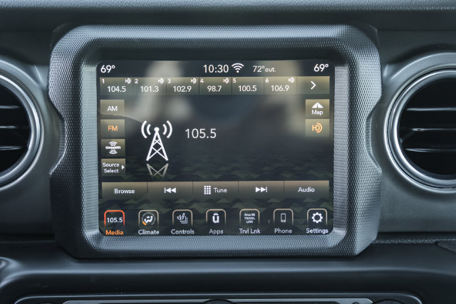 Used 2020 Jeep Gladiator Overland AWD/4WD image 25