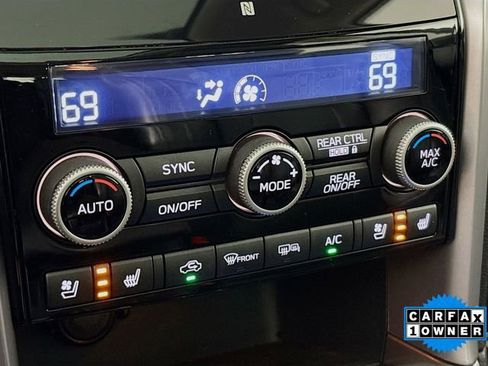 Used 2022 Subaru Ascent Touring image 16