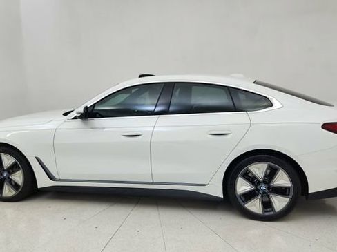 Used 2025 BMW i4 xDrive40i w/ Premium Package image 4