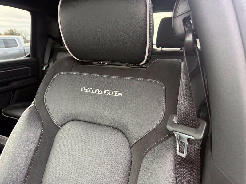 Used 2026 RAM 1500 Laramie AWD/4WD image 7