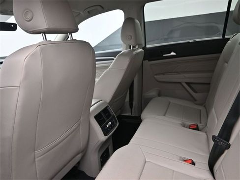 Used 2022 Volkswagen Atlas SE image 12