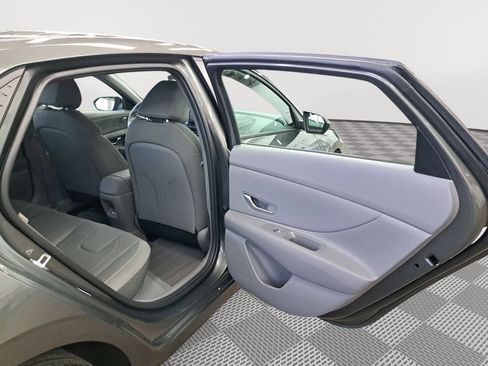 New 2025 Hyundai Elantra Sport image 15