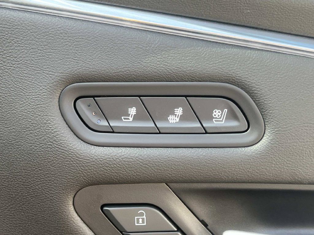 Certified 2024 Cadillac Escalade Sport w/ Touring Package AWD/4WD image 29