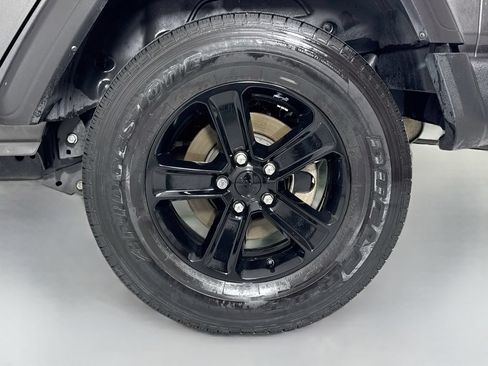 Used 2022 Jeep Wrangler Unlimited Sport AWD/4WD image 10
