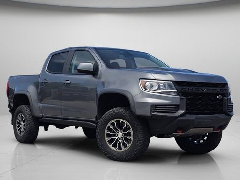 Used 2022 Chevrolet Colorado ZR2 AWD/4WD image 2