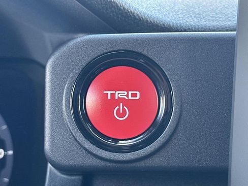 Used 2025 Toyota 4Runner TRD Off-Road image 25