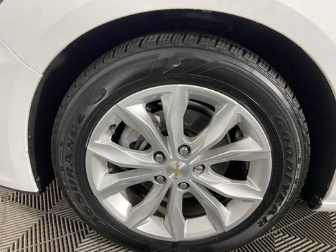 Used 2024 Chevrolet Malibu LT image 24